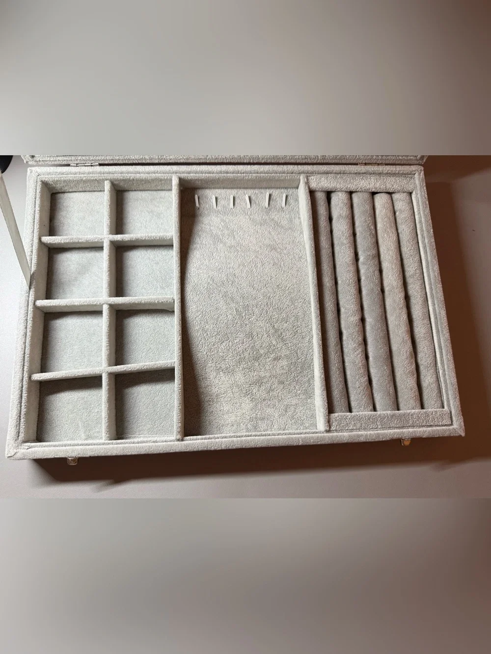 Plush Jewelry Storage Tray Organizer in Light Gray